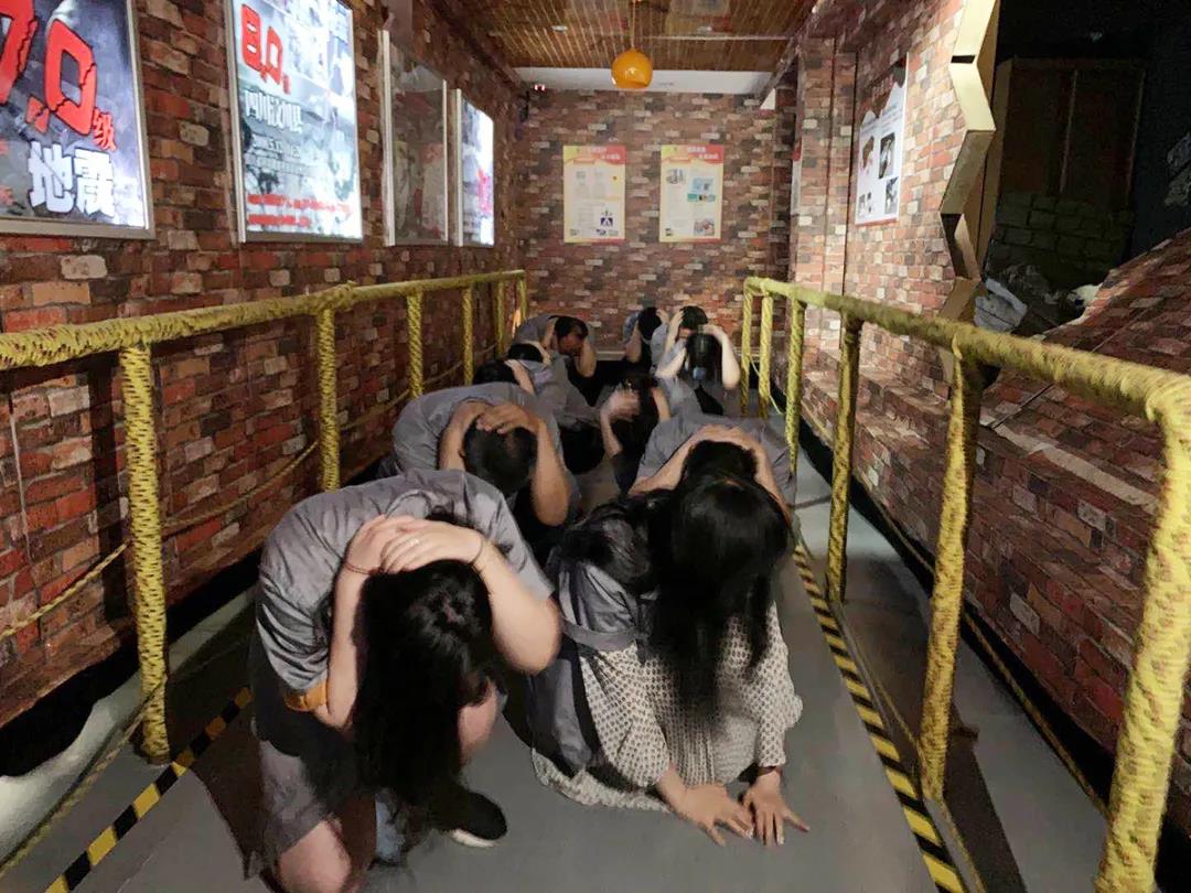 模擬地震平臺