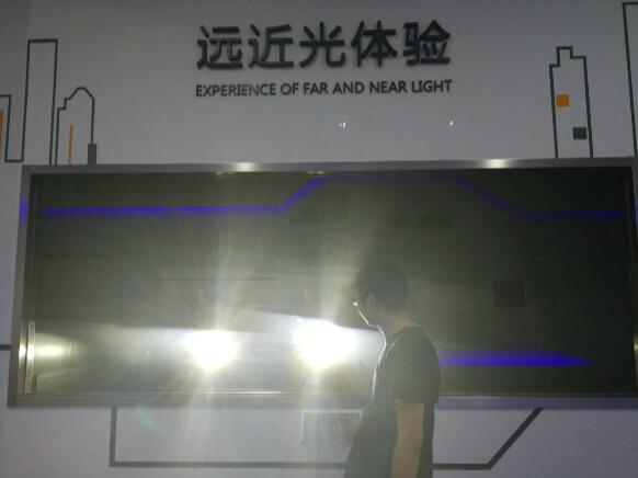 交通體驗館夜間可見度體驗系統(tǒng)